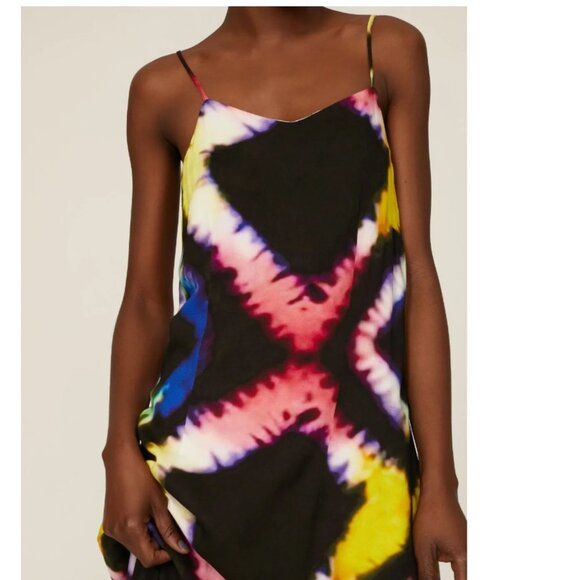 Busayo Collective Tie Dye Midi size small - Picture 4 of 8